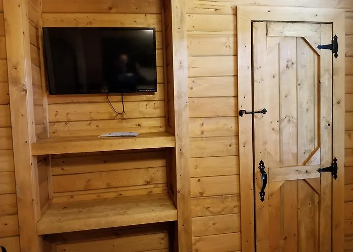 Paradise Rv & Cabins Resort