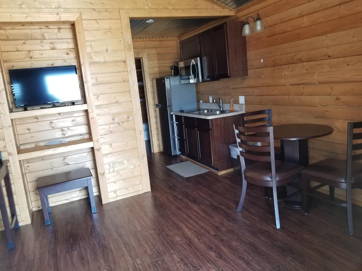 Paradise Rv & 3* Vinton